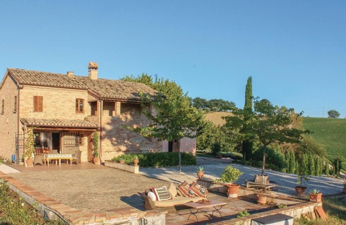 Ostra Vetere House | Awesome home in Ostra Vetere (AN)