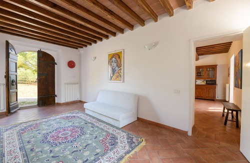 Castelnuovo di Val di Cecina House | Awesome home in Castelnuovo Val di Cec
