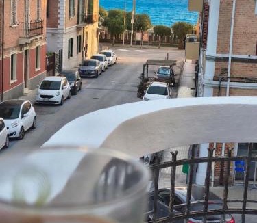 Palombina Nuova Bed & Breakfast | B&B Al Faro di Barby