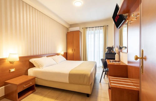 Universita House | B&B Alba Domus Roma