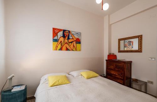 Senigallia Bed & Breakfast | B&B Casa Fuori Casa - 200 mt dal casello autostradale, parcheggio gratuito, garage moto