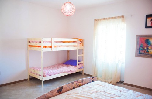 Castel Frentano Apartment | B&b Casa Tua Original rooms await
