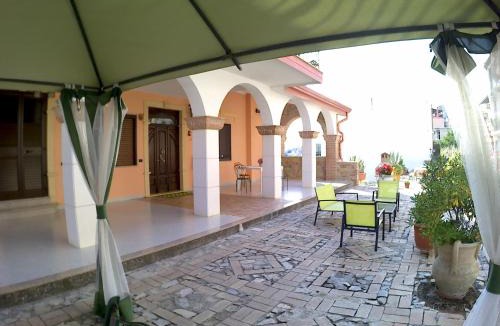San Nicola dellʼAlto Bed & Breakfast | B&B Castello Michelina