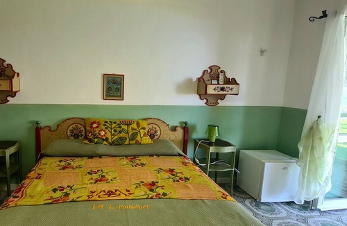 Ponza Bed & Breakfast | b&b La Limonaia a mare 04