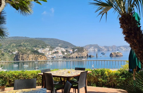 Ponza Bed & Breakfast | b&b La Limonaia a mare 04