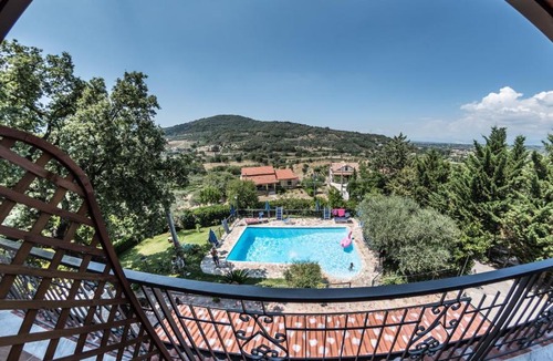 Roccadaspide Bed & Breakfast | B&b La Mortella With Pool