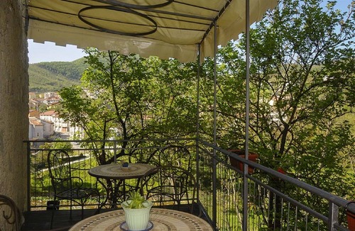 Brienza Bed & Breakfast | B&B La Voce del Fiume: room "Coral"