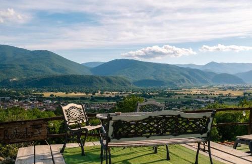 Gioia dei Marsi Bed & Breakfast | B&B LE GRETTE