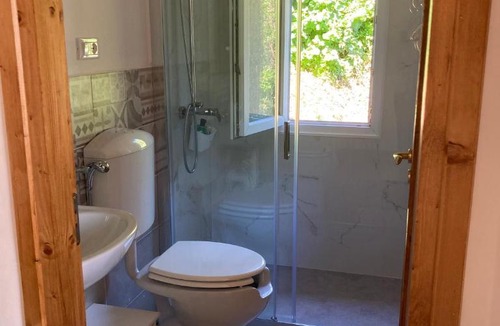 Ceranesi House | B&B PETITE PROVENCE Genova
