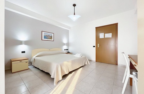 Monte Sant'Angelo Bed & Breakfast | B&B Sea View with Balcony - 228 - Santangelo - Pool