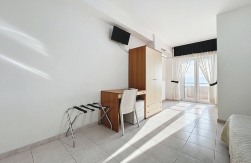 Monte Sant'Angelo Bed & Breakfast | B&B Sea View with Balcony - 228 - Santangelo - Pool