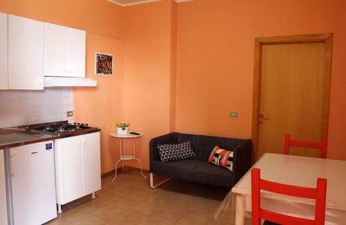 Fermo Bed & Breakfast | B&B The hill on the sea- The sunflowers room
