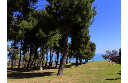 Fermo House | B & B The hill on the sea - The Oleandri room