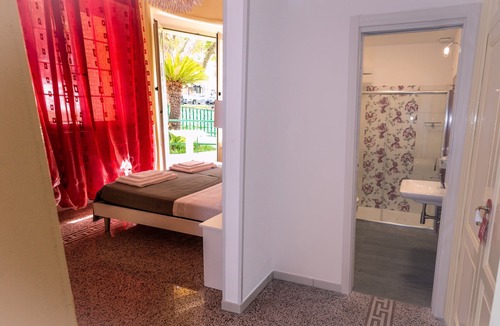 Praia a Mare Bed & Breakfast | B&b VILLA ANNA MAT BALCONY