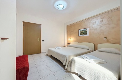 Monte Sant'Angelo Bed & Breakfast | B&B with Balcony - 235 - Santangelo - Pool