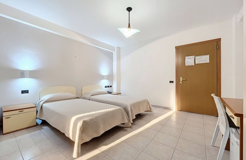 Monte Sant'Angelo Bed & Breakfast | B&B with Window - 106 - Santangelo - Pool