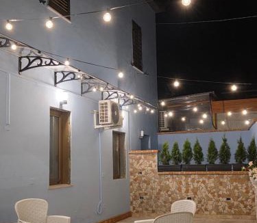 Manoppello Bed & Breakfast | B612 bed & breakfast CAMERE ROSA VOLPE AVIATORE