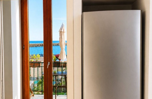 Bagnoli Apartment | Bagnoli Bay, Naples