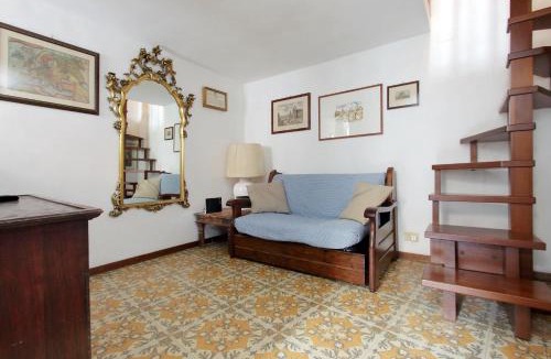 Rione V Ponte Apartment | Banchi Nuovi