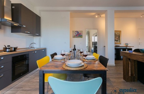 Municipio 2 Apartment | Bari Fifth Light Flat By Apulia Accommodation