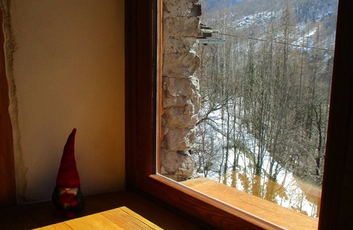 Ala di Stura Ski Chalet | Baus's Cabins. Baita della Meridiana: Small, Cozy, Warm, with a Panoramic View