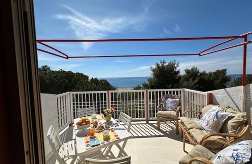 San Lorenzo Apartment | Beachfront House - Private Terrace - 6 Guests