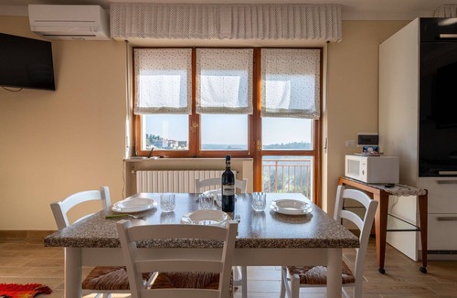 Castagnole Monferrato Apartment | Beautiful apartment for 5 guests with A/C, WIFI, pool, TV and terrace