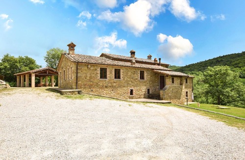 Monte Santa Maria Tiberina House | Beautiful home in Monte Santa Maria Tibe
