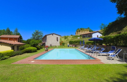 Castelfranco di Sopra Apartment | Beautiful apartment for 3 guests with private pool, WIFI and pets allowed
