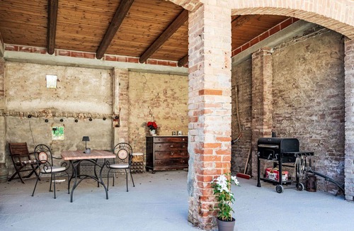 Costigliole d'Asti Apartment | Beautiful apartment for 2 guests with WIFI, pool, A/C, TV and patio