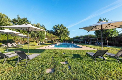 Trequanda Apartment | Beautiful apartment with WIFI, pool, A/C, TV, patio and pets allowed, close to Montepulciano