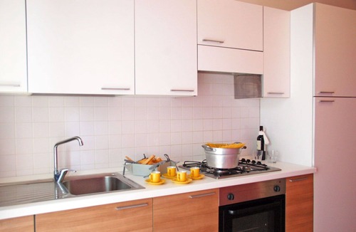 Alba Adriatica Apartment | Beautiful apartment for 4 guests with A/C, WIFI, pool, TV and balcony