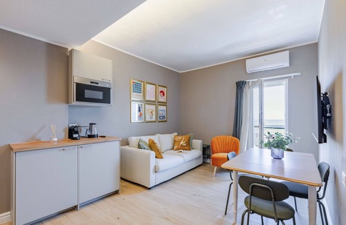 Porto Recanati Apartment | Beautiful apartment for 4 guests with WIFI, pool, A/C, TV, terrace and panoramic view