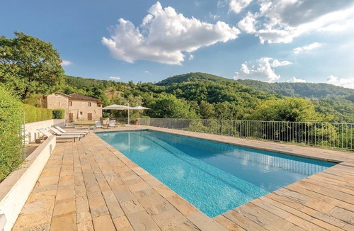 Valfabbrica Apartment | Beautiful apartment in Valfabbrica PG