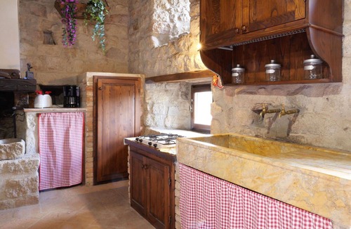 Roccastrada Villa | Beautiful apartment in villa for 6 people with WIFI, TV, terrace and pets allowed