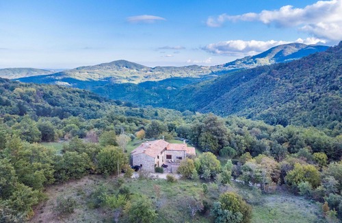 Montieri Apartment | Beautiful apartment for 13 people with WIFI, TV, patio and pets allowed