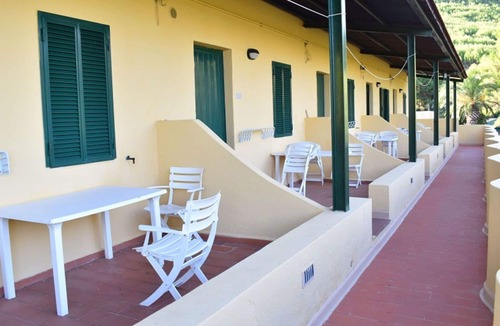 Peschici Apartment | Beautiful apartment for 4 people with A/C, TV and terrace