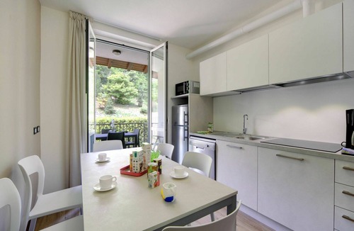 Fondotoce Apartment | Beautiful apartment for 7 guests with pool, WIFI, TV and balcony
