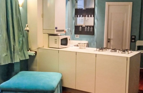 Chiaia Apartment | Beautiful apartment for 2 people with A/C, WIFI