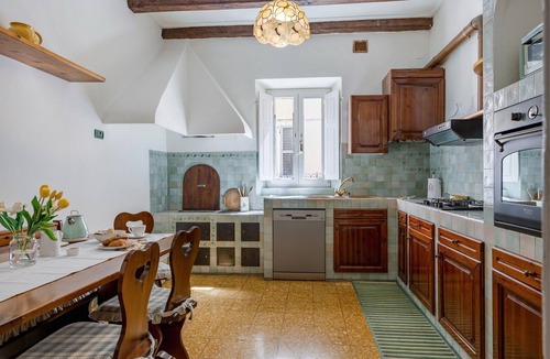 Osimo Apartment | Beautiful apartment for 4 people with WIFI, TV, balcony and panoramic view, close to Ancona