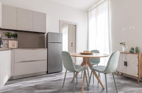 Pavia Apartment | Beautiful apartment for 4 guests with WIFI, A/C, TV, balcony and panoramic view