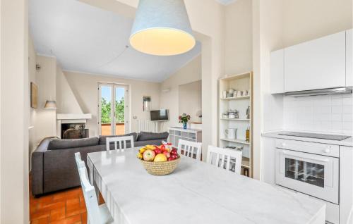 Capranica Apartment | Beautiful Apartment In Capranica Vt With Wifi