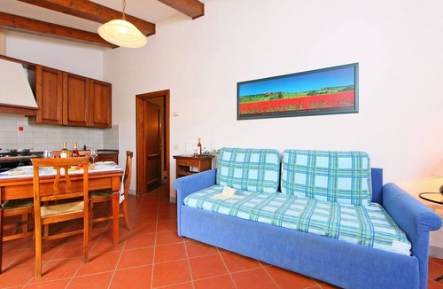 Bucine Villa | Beautiful apartment in villa for 2 people with pool, WIFI, A/C, TV, terrace and pets allowed