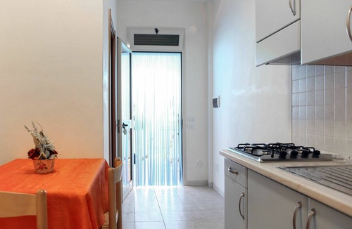 Chiesiola House | Beautiful apartment in villa for 2 people with pool, A/C, WIFI, TV, terrace and pets allowed