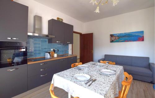 Pizzo Apartment | Beautiful Apartment In Pizzo With Wifi