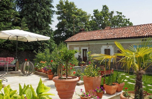 Bonvicino Apartment | Beautiful apartment for 4 people with pool and terrace