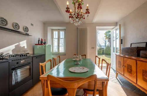 Cortazzone House | Beautiful apartment in villa for 2 guests with pool, TV, terrace and panoramic view
