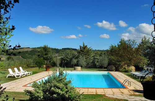 Pomarance Villa | Beautiful apartment in villa for 5 people with WIFI, pool, TV and patio