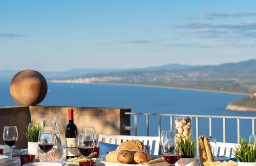 Populonia Apartment | Beautiful apartment for 10 guests with A/C, WIFI, TV and panoramic view