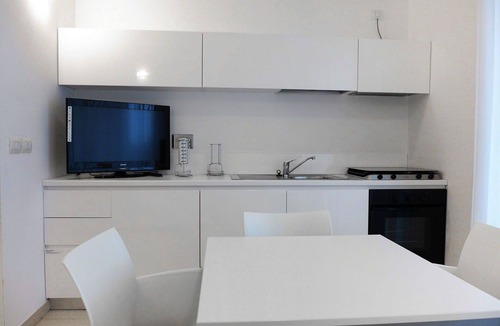 Marina di Vasto Apartment | Beautiful apartment for 4 guests with A/C, pool, WIFI, TV, patio and pets allowed